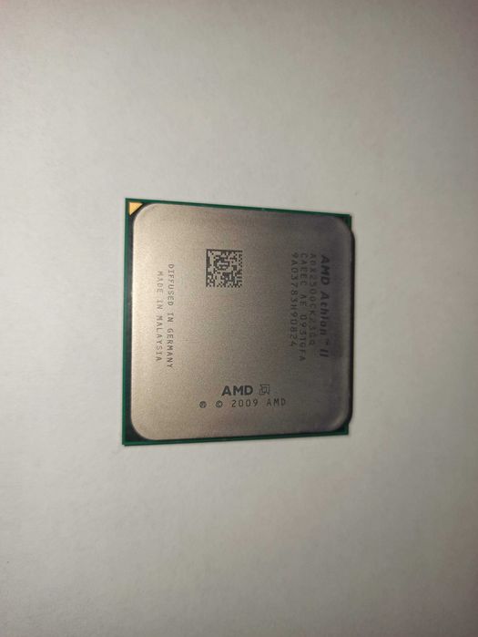 Procesor T4500 T4300 P8400   E5-1620v3 E5-2670v2 E5-2680v4 i5-4690K