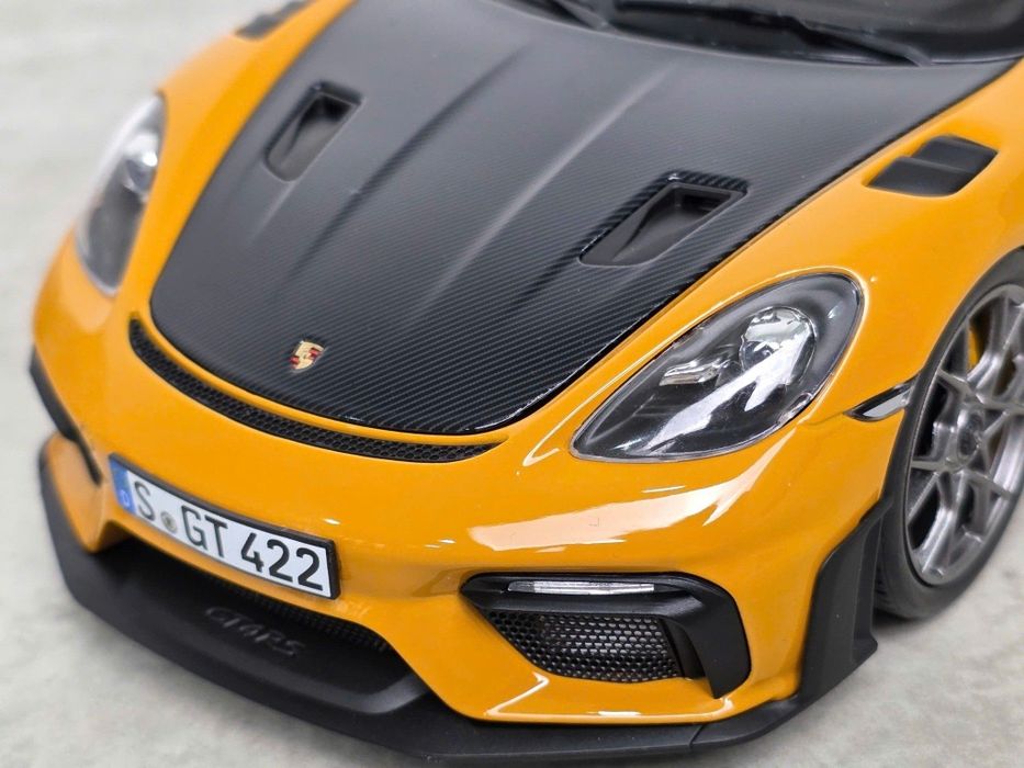 Porsche cayman gt4 RS - norev 1/18