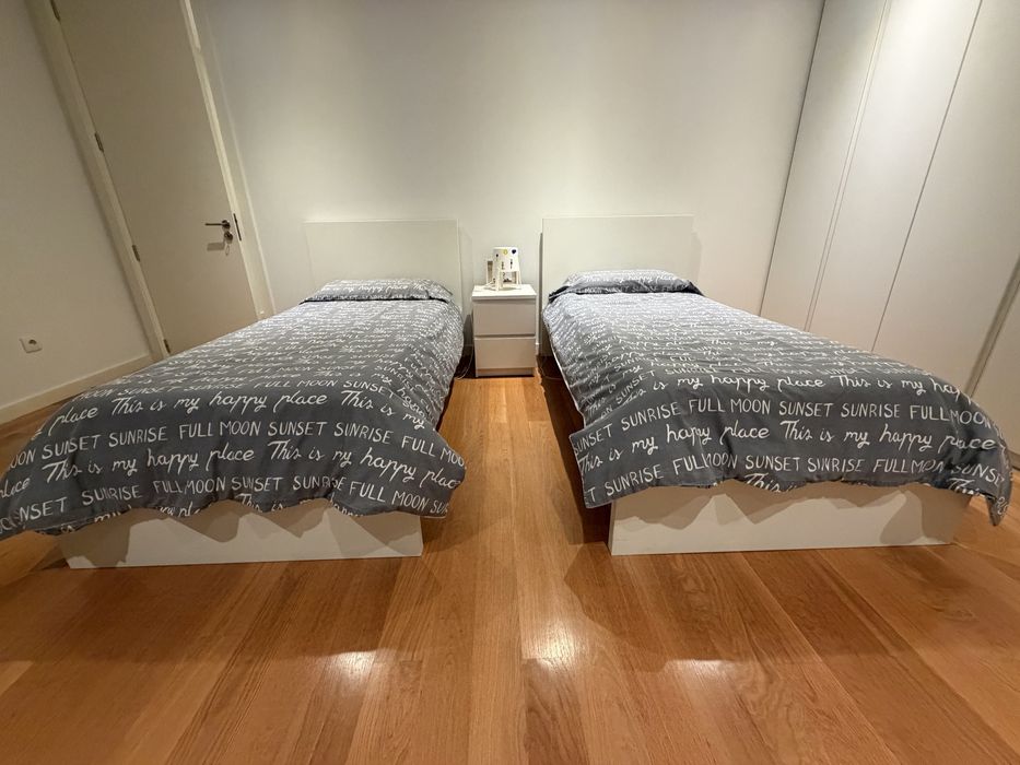 2 Camas IKEA MALM 90×200 + 2 Colchões Emma Original