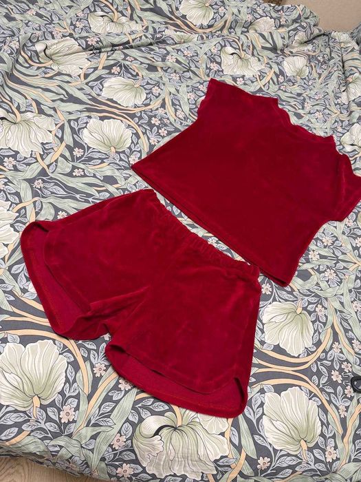 Красный домашний костюм бордовая велюровая пижама плюшевая теплая