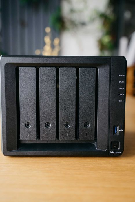 Synology DS418play (4xHDD, 2x2-2,5GHz, 2GB, 2xUSB, 2xLAN)