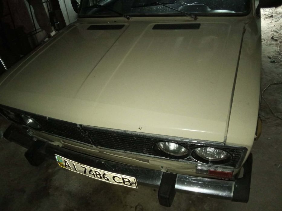 Автомобіль Ваз 2106