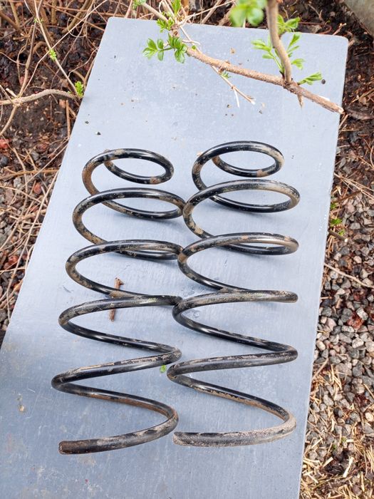 Пружини Вольво s60