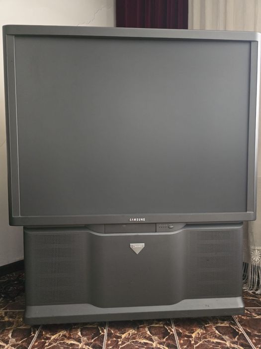 Duży telewizor projekcyjny Samsung Cinema SPM-5288PF SPRAWNY