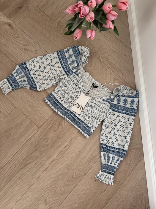 Zara krótka bluzka biala niebieska w stylu greckim bufiaste rękawy