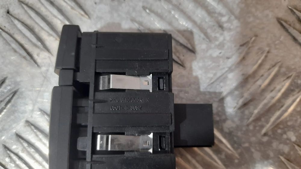 BOTÃO COMUTADOR PORTA LUVAS AUDI A6 C6 4L2927227VUV 4L2927227V