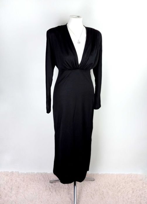 Nowa czarna długa elegancka sukienka maxi głęboki dekolt długi rękaw M