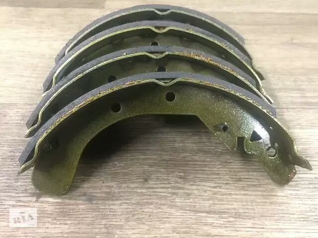 Тормозные колодки барабанные KAMPOL K180