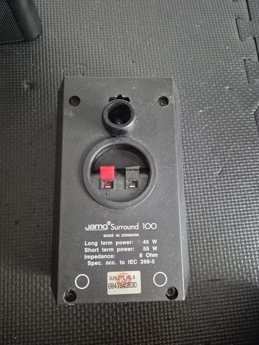 Kolumny satelity 2 szt. marki JAMO Surround SAT 100 o mocy 55 W