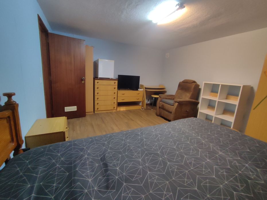 Quarto Independente com banho privativo.privativo