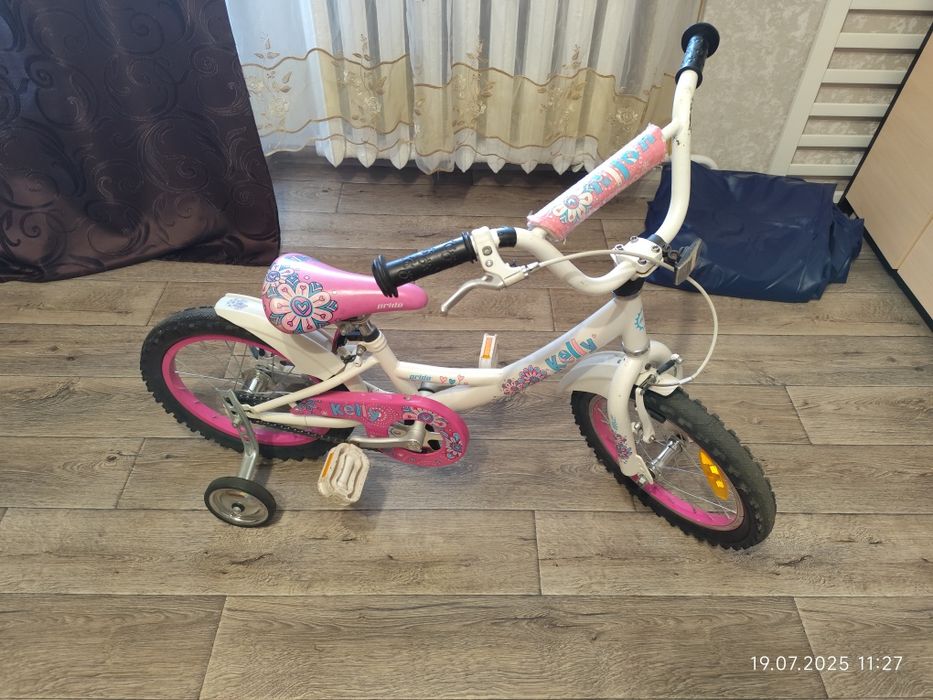 Дитячий велосипед