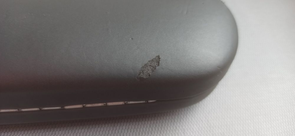 Футляр для очков фирменный силуэт