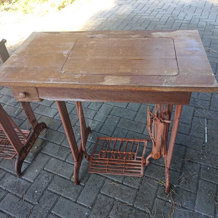 Base de máquinas de costura Singer