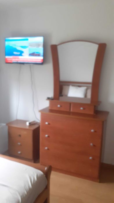 Arrenda-se quarto