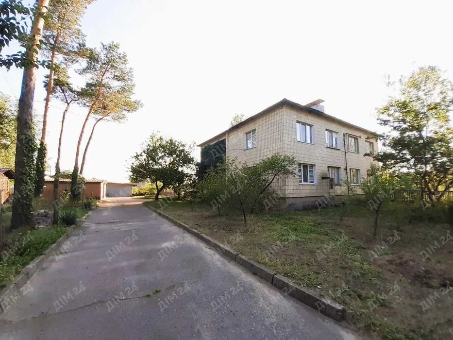 Двокімнатна квартира в Микільському.