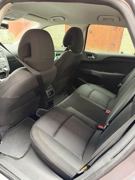 Citroen c4 1.2 turbo 2015 рік