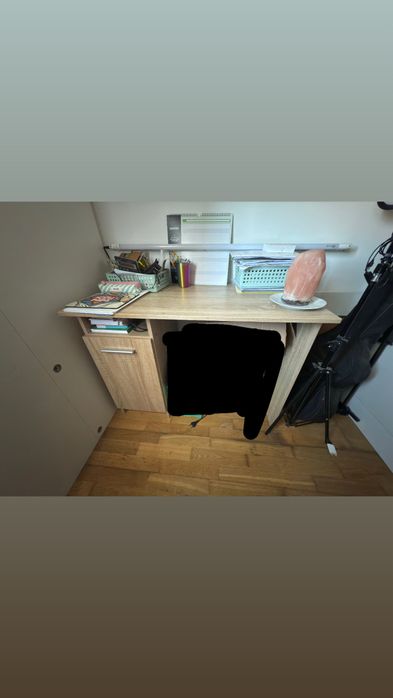 Secretaria de madeira