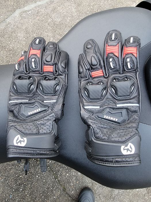 Vendo luvas de pele armure tam XS