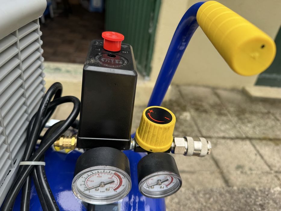 Compressor Ar Michelin + kit pintura EINHELL