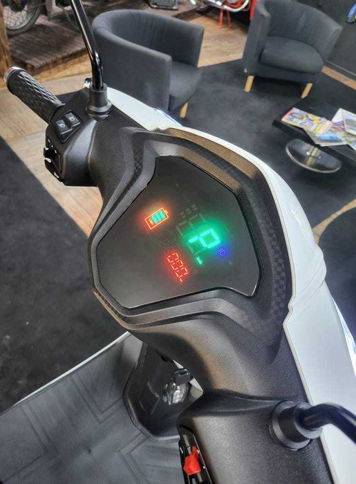 Scooter Elétrica Neovolt 72v 250w ( sem carta )