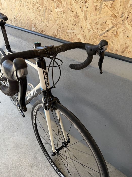 Giant defy estrada semi nova