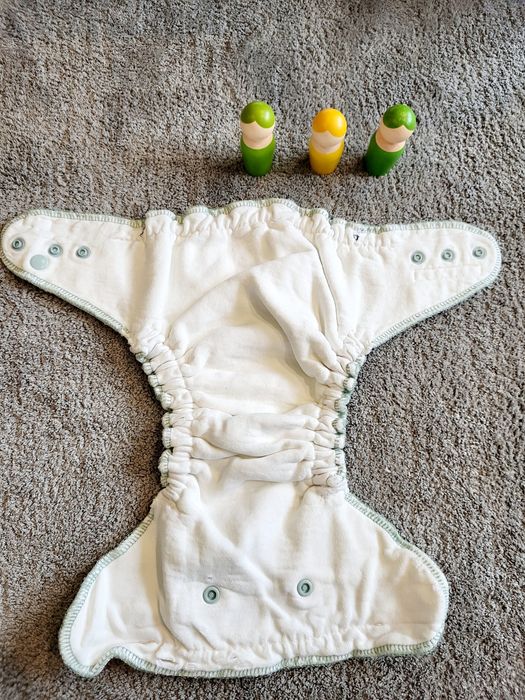 Fralda reutilizável ajustada Sloomb L