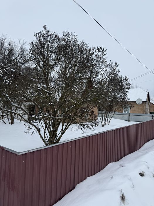 Будинок з ділянкою 10 соток