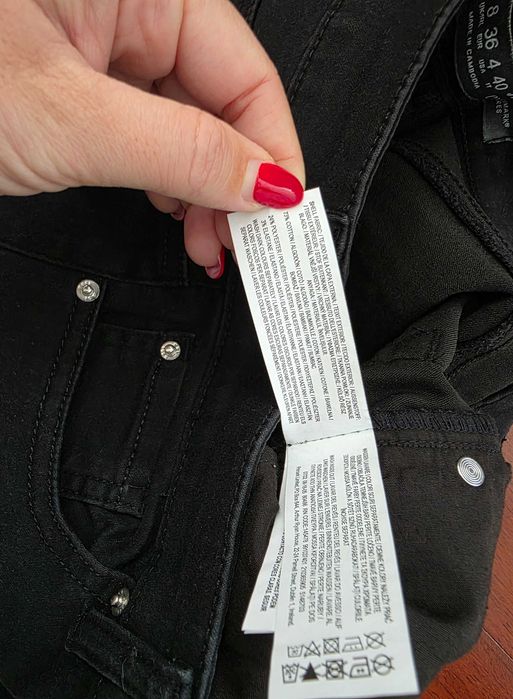 NOVAS com etiqueta | Calças de ganga pretas skinny, tamanho 36
