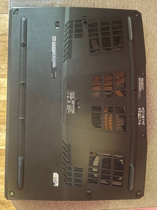Ігровий ноутбук MSI GP66 Leopard 10UG