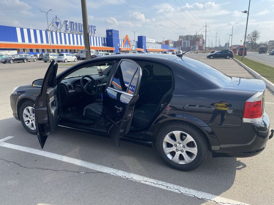 Продаю власний автомобіль