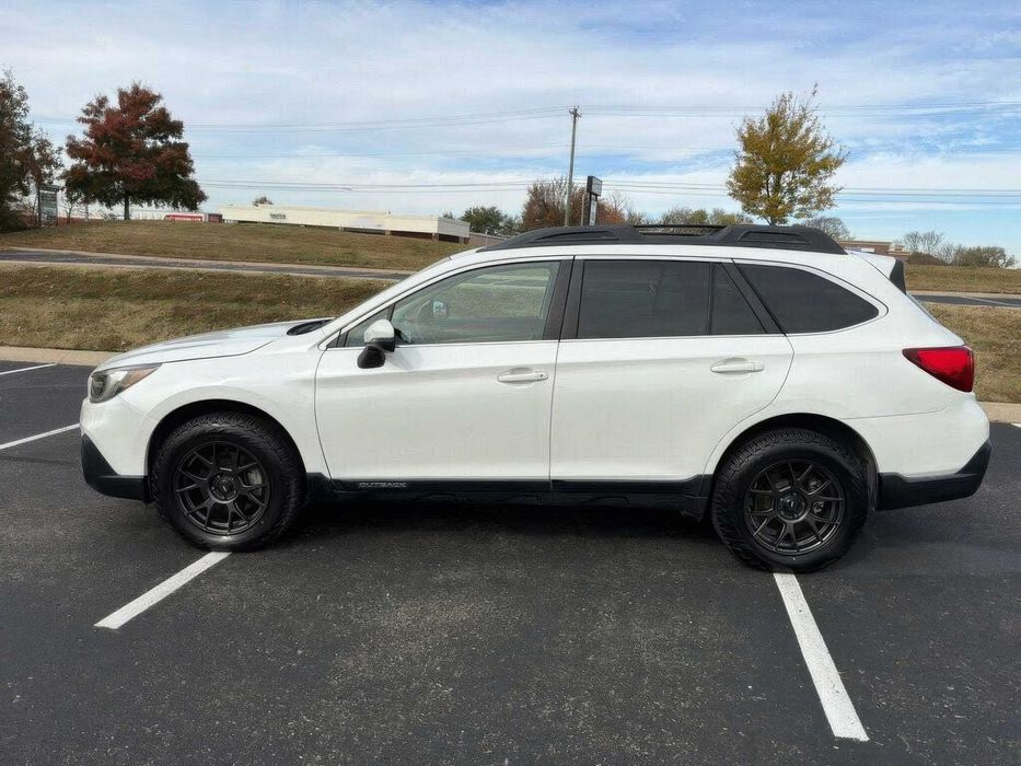 Subaru Outback Limited      2019