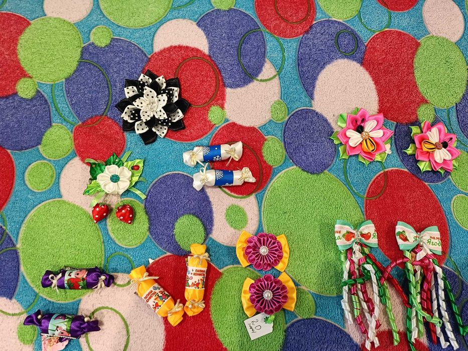 Бантики ,заколки