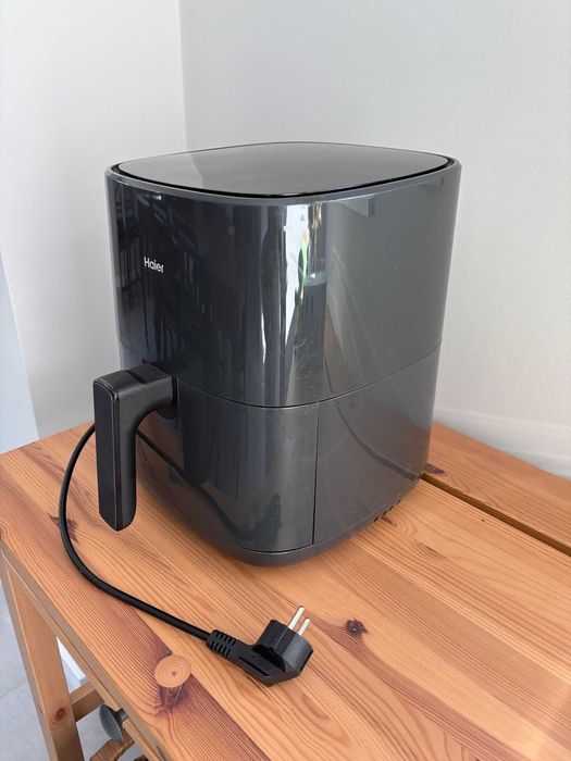 Air Fryer HAIER como NOVA