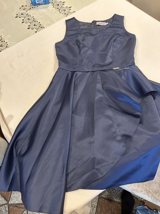 Sukienka wieczorowa M