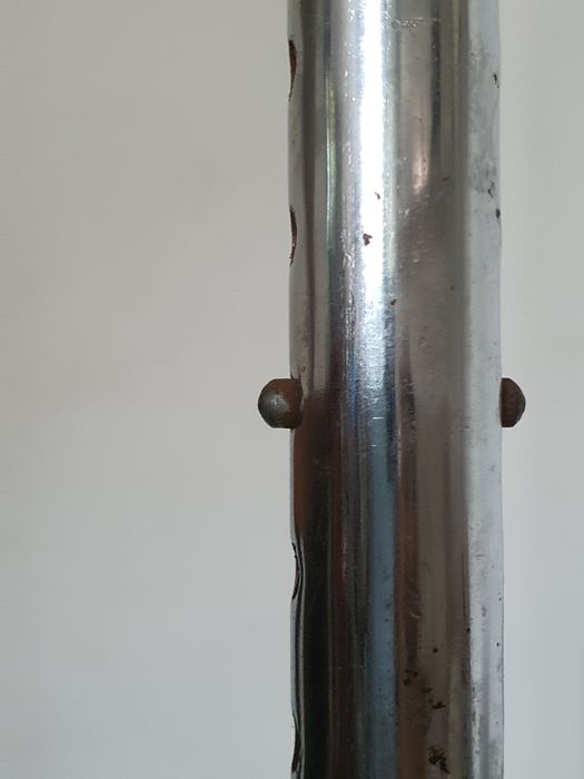 Muleta Bengala tripé usada