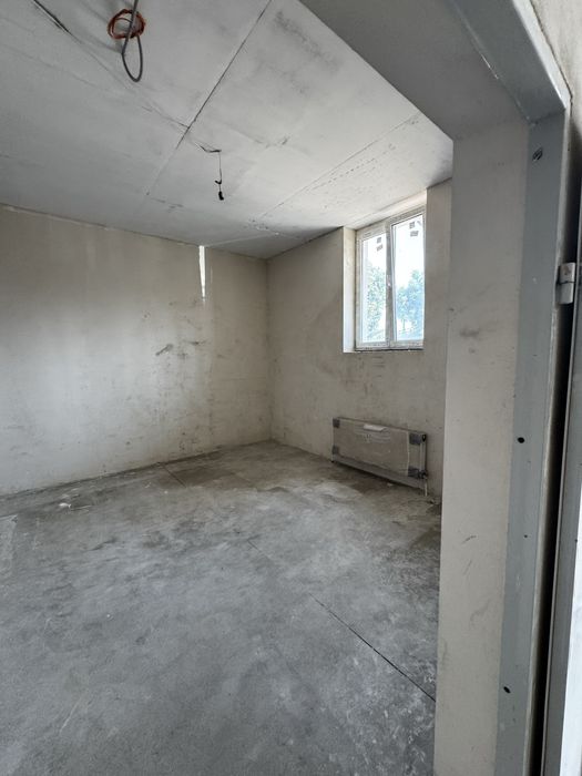 Продам офисное помещение ЖК Дмитриевский