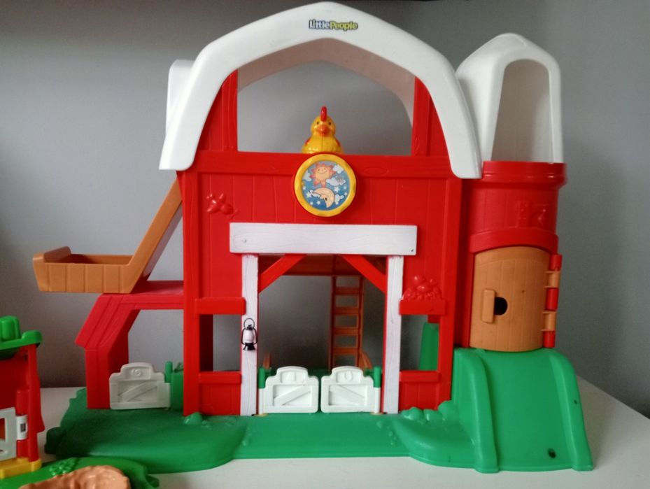 Farmy zagrody domki do zabawy little people
