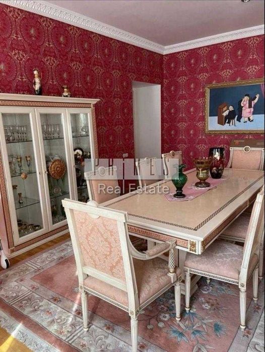 Оренда 5к квартири з паркомісцем, вул. Володимирська, Центр