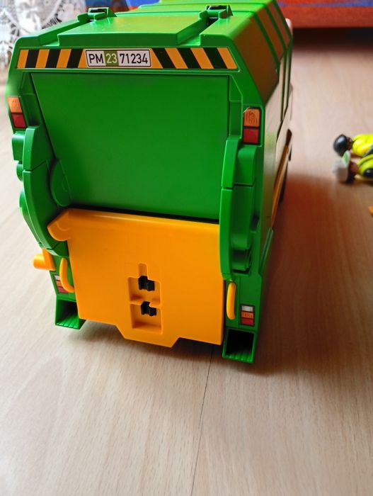 Śmieciarka Playmobil