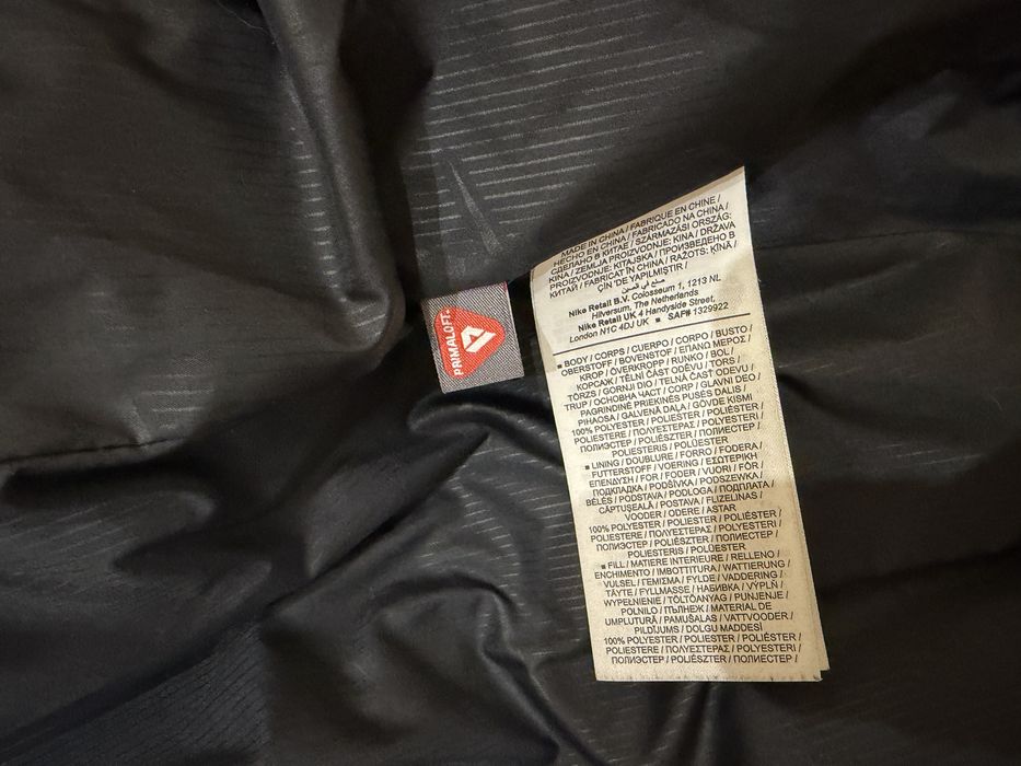 Оригинальный пуховик Nike Puffer Jacket FB7368-010