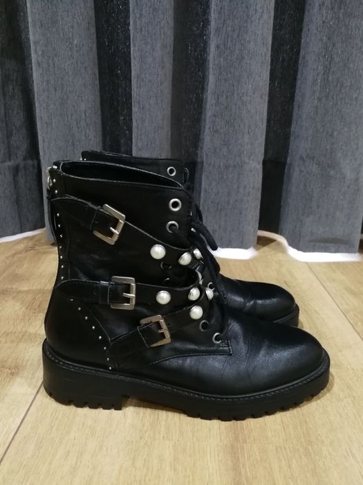 Botins em pele Zara