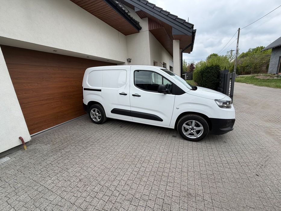 Toyota Proace  Toyota Proace faktura 23%