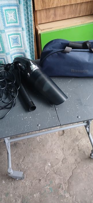 Пылесос 12в, автомобильный новый был в подарок.