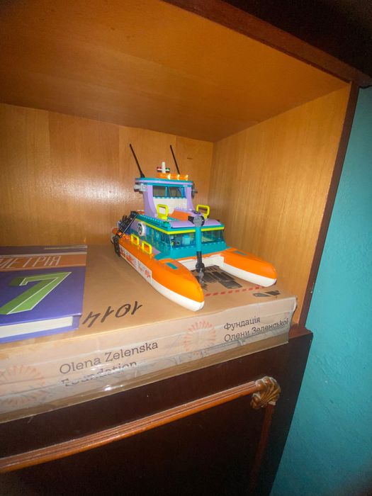 Продам Lego friends 41734