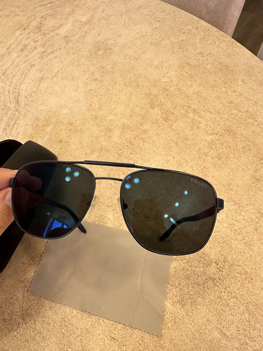 Очки “Prada SPS 53X” в полной комплектации: кейс, микрофибра.