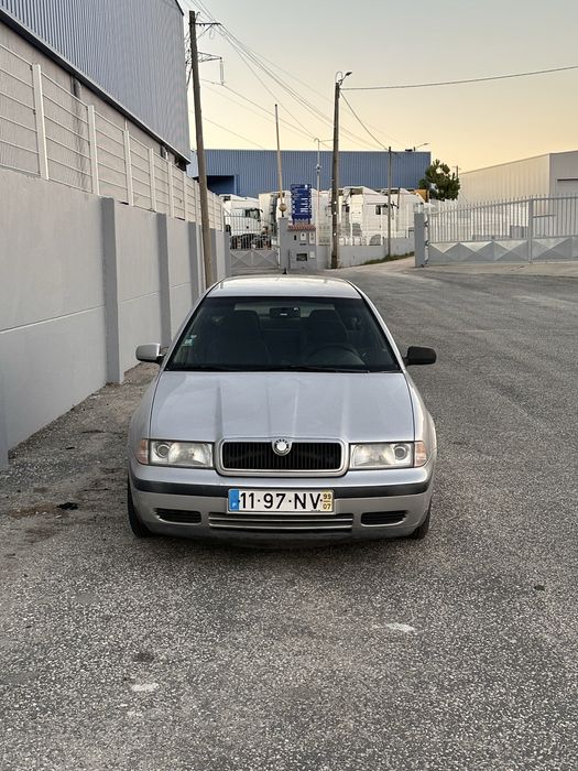 Skoda Octávia 110cv