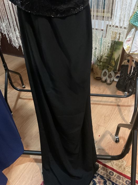 Vestido de noite trabalhado preto t.10
