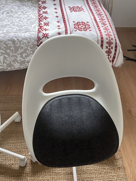 Cadeira Branca Escritório IKEA - LOBERGET / MALSKAR