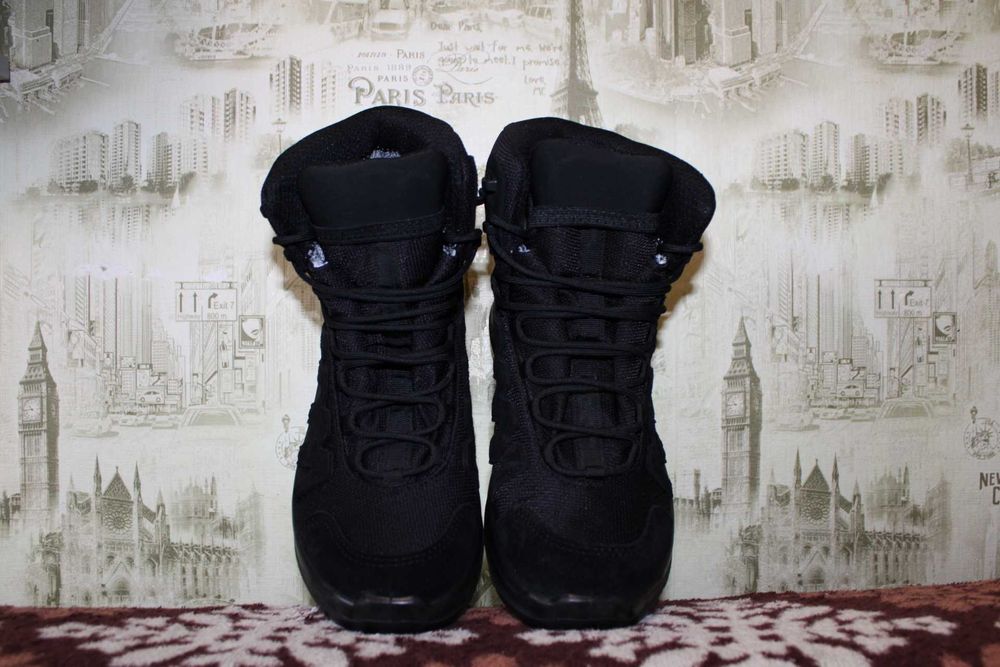 Продам ботинки(кросівки) демісезонні Поліція