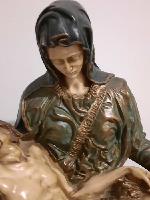 Escultura de Pietá - Nossa Senhora com Cristo  - 36 cm